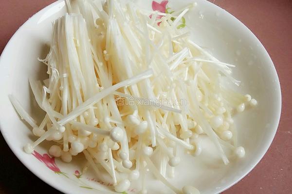 蒜蓉肉末金针菇的做法图解6