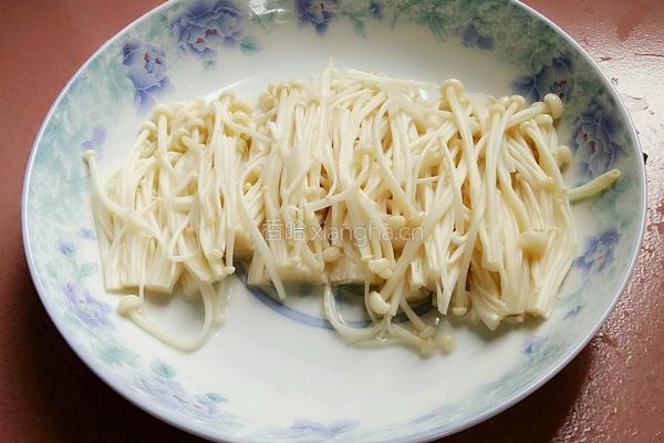 蒜蓉肉末金针菇的做法图解10