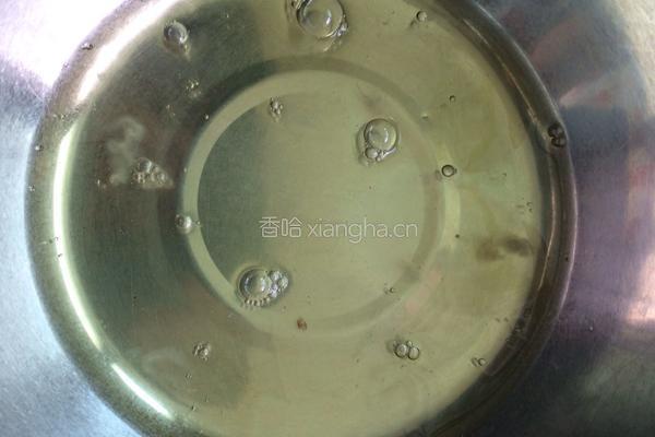 戚风蛋糕的做法图解2