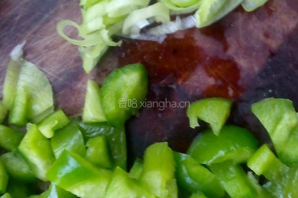 腊肠炒饭的做法图解1