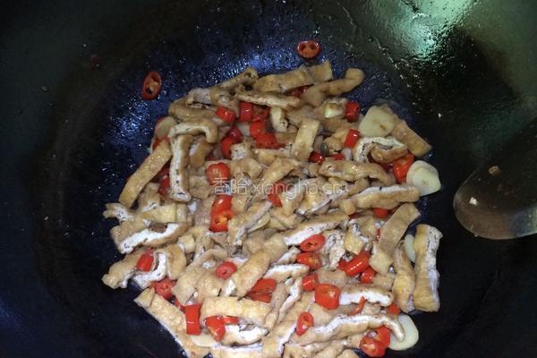 豆腐干炒肉的做法图解7