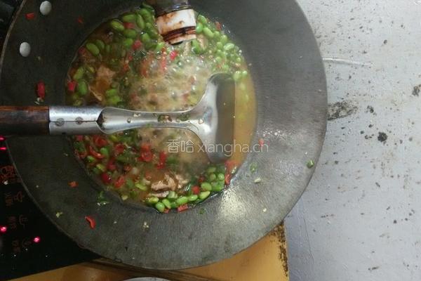 毛豆炒肉的做法图解9