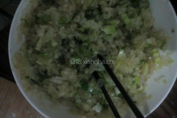 冬瓜馅蒸饺的做法图解3