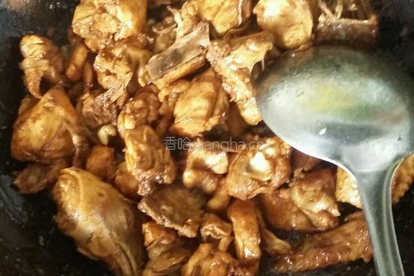 小鸡炖蘑菇的做法图解3