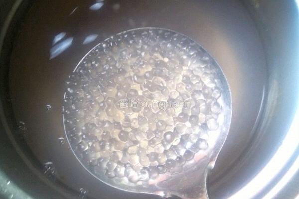 火龙果西米露的做法图解3