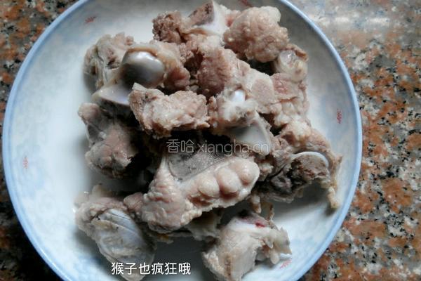 莲藕花生骨头汤的做法图解3