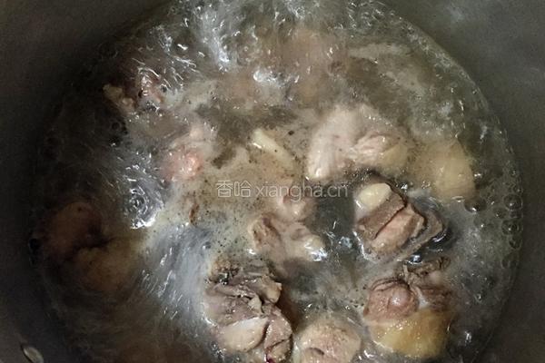 南檬鸭汤的做法图解3