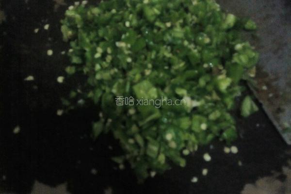 蛋炒辣椒的做法图解1