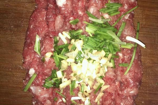宝宝爱心小肉丸的做法图解2