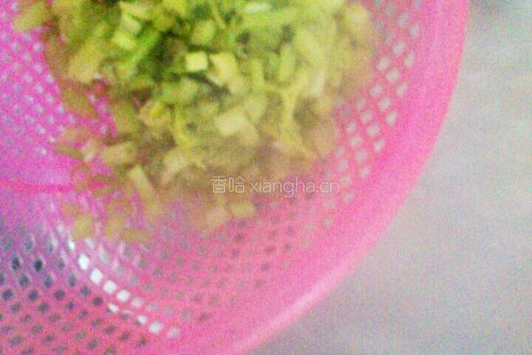 咸蛋粥的做法图解4