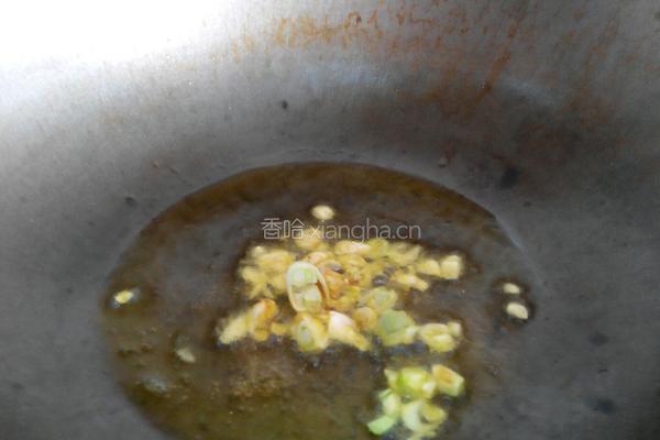土豆胡萝卜烧里脊的做法图解2