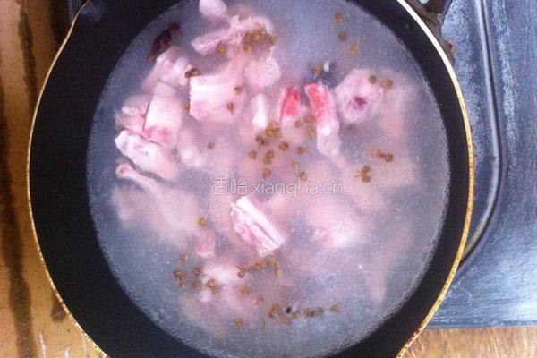 电饭煲排骨汤的做法图解3
