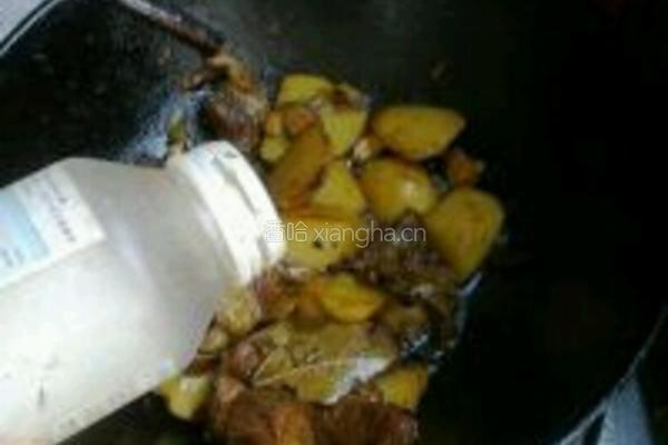 牛肉炖土豆的做法图解12