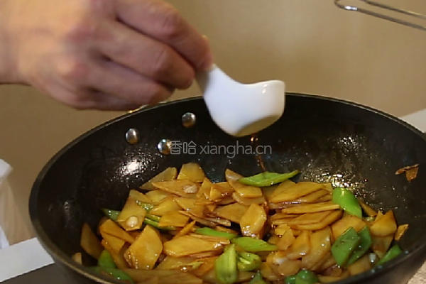 尖椒土豆片的做法图解8