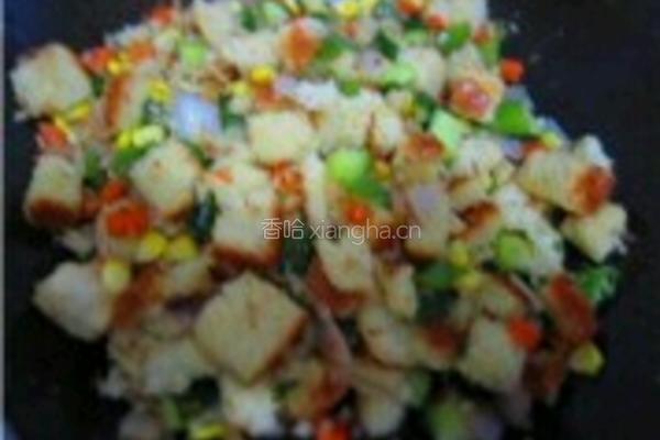 杂蔬炒吐司的做法图解4