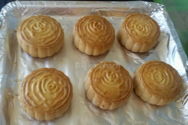 莲蓉蛋黄月饼的做法图解15