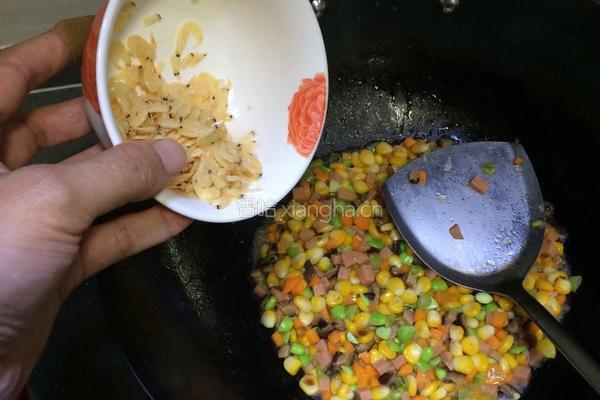 扬州炒饭（家庭简易版）的做法图解6