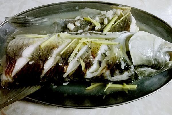 青蒸草鱼的做法图解5