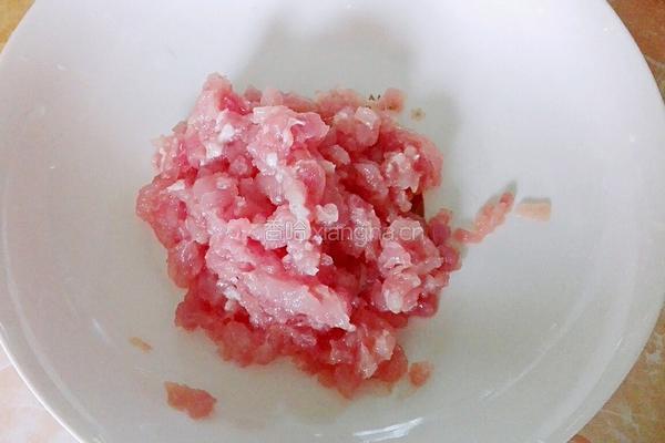 肉末胡萝卜炒豆丁的做法图解3