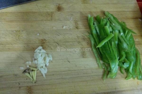 豆芽炒豆腐的做法图解3