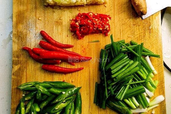 椒盐濑尿虾的做法图解2