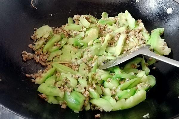 丝瓜炒蚬肉的做法图解6