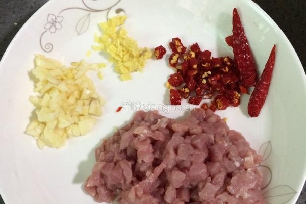 肉末炒酸豆角的做法图解4