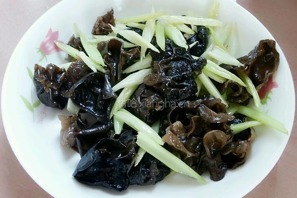 芹菜黑木耳肉片的做法图解8