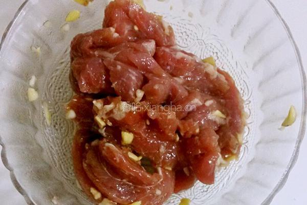 伍仁叉烧广式月饼的做法图解1