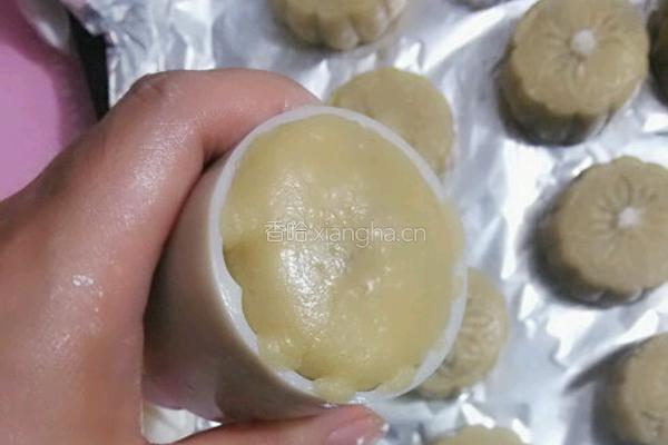 伍仁叉烧广式月饼的做法图解25