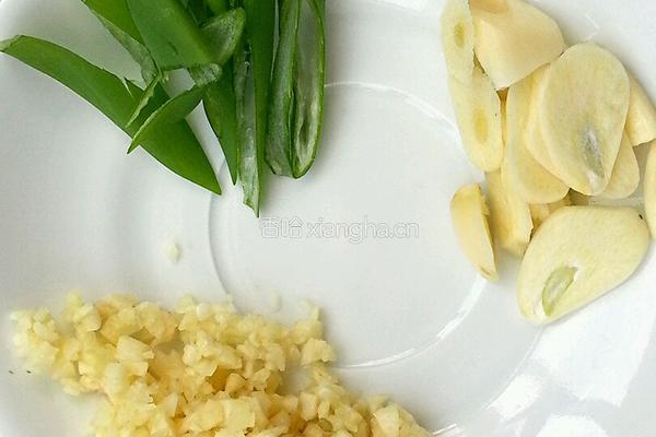 炒茄丝的做法图解3