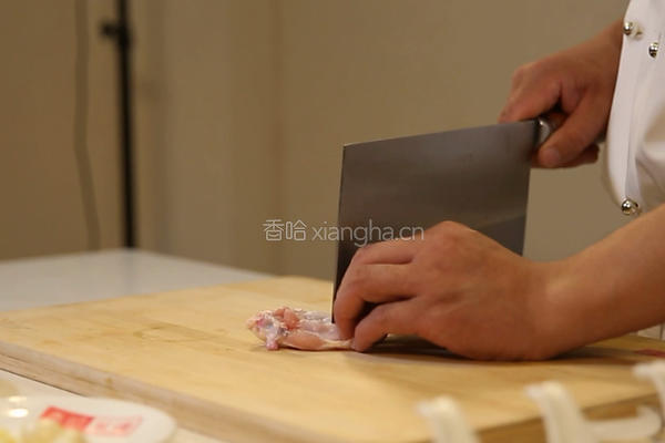 香酥鸡翅的做法图解1
