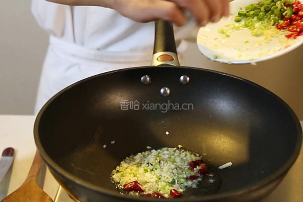 酸豆角炒鸡胗的做法图解5
