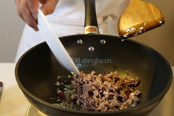 酸豆角炒鸡胗的做法图解6