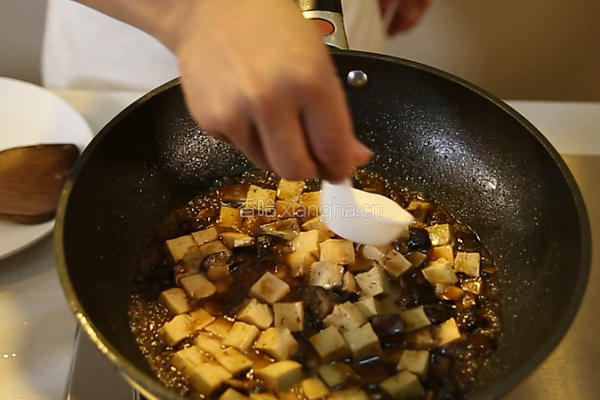 鲜香菇烧豆腐的做法图解6