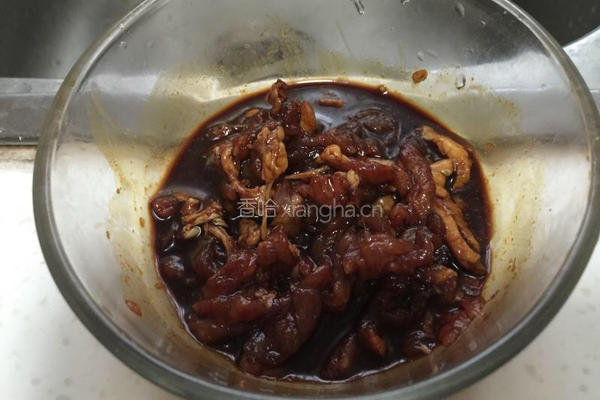 茭白肉丝的做法图解2