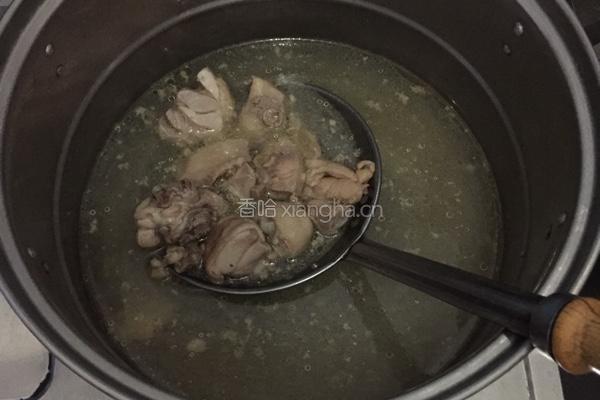 麻油香辣鸡腿的做法图解2