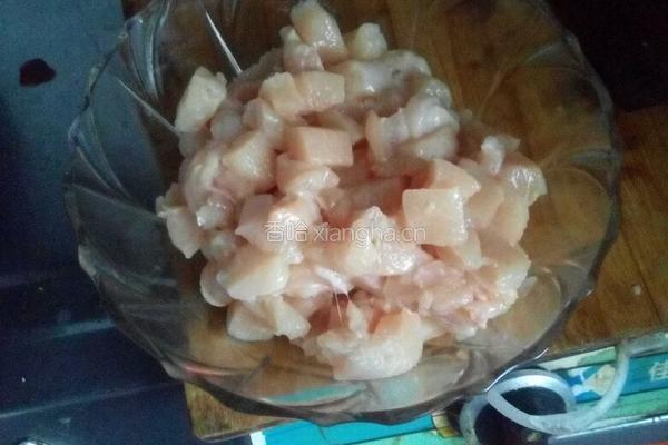 宫保鸡丁盖饭的做法图解1