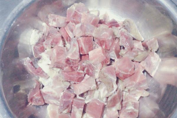 土豆炖牛肉的做法图解1