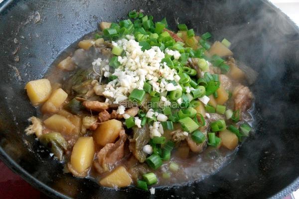 茄子炖土豆的做法图解6