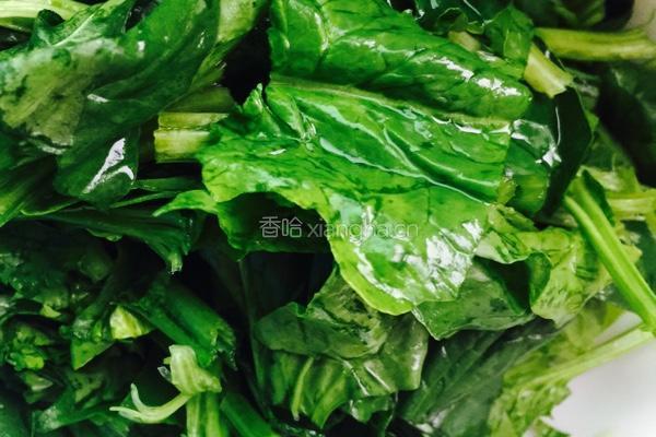 猪肝菠菜汤的做法图解2