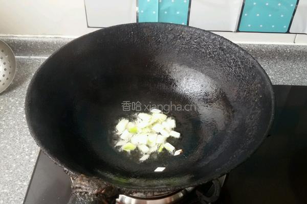 糖醋穿心莲的做法图解2