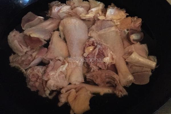 小公鸡烧毛豆的做法图解2