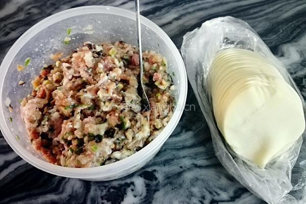 水饺的做法图解1