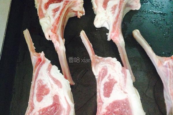 法式煎羊排配白兰地烩彩椒牛肝菌汁的做法图解13