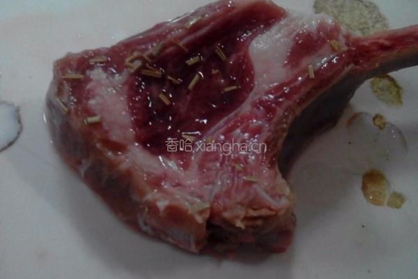 法式煎羊排配白兰地烩彩椒牛肝菌汁的做法图解14