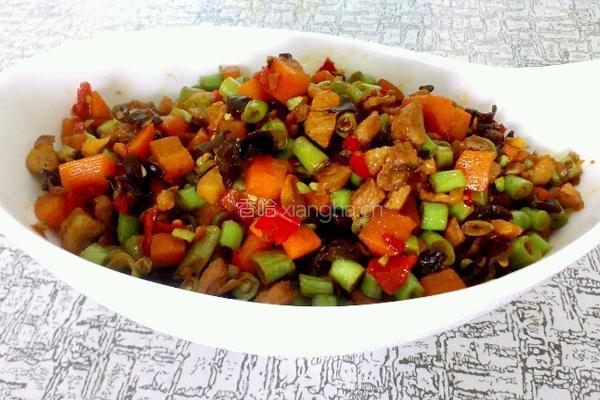 剁椒炒豆角胡萝卜丁的做法图解8
