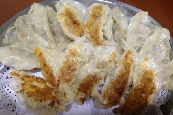 包菜猪肉饺的做法图解9