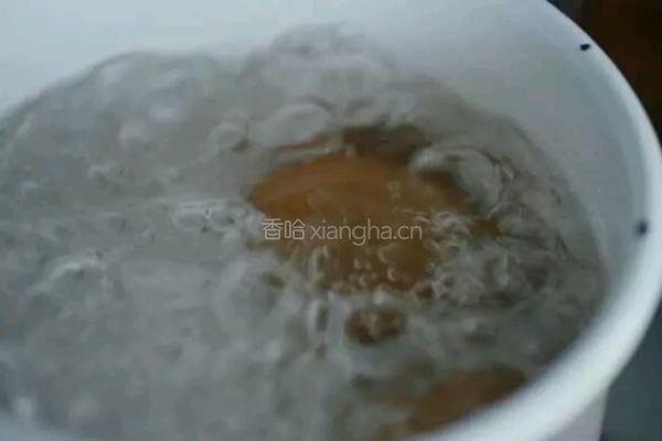 香煎猪排佐缤纷蔬菜沙拉的做法图解3
