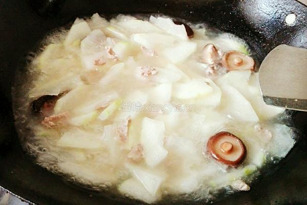 冬菇瘦肉冬瓜汤的做法图解6
